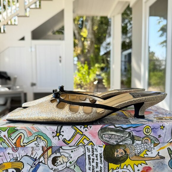 New Jeffrey Campbell Solitude Pointed Kitten Heels Mules Gold Black Womens 6.5 - Picture 10 of 16